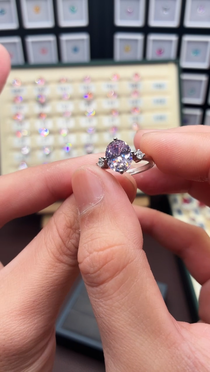 银S925镶嵌戒指绿柱石（摩根石）111