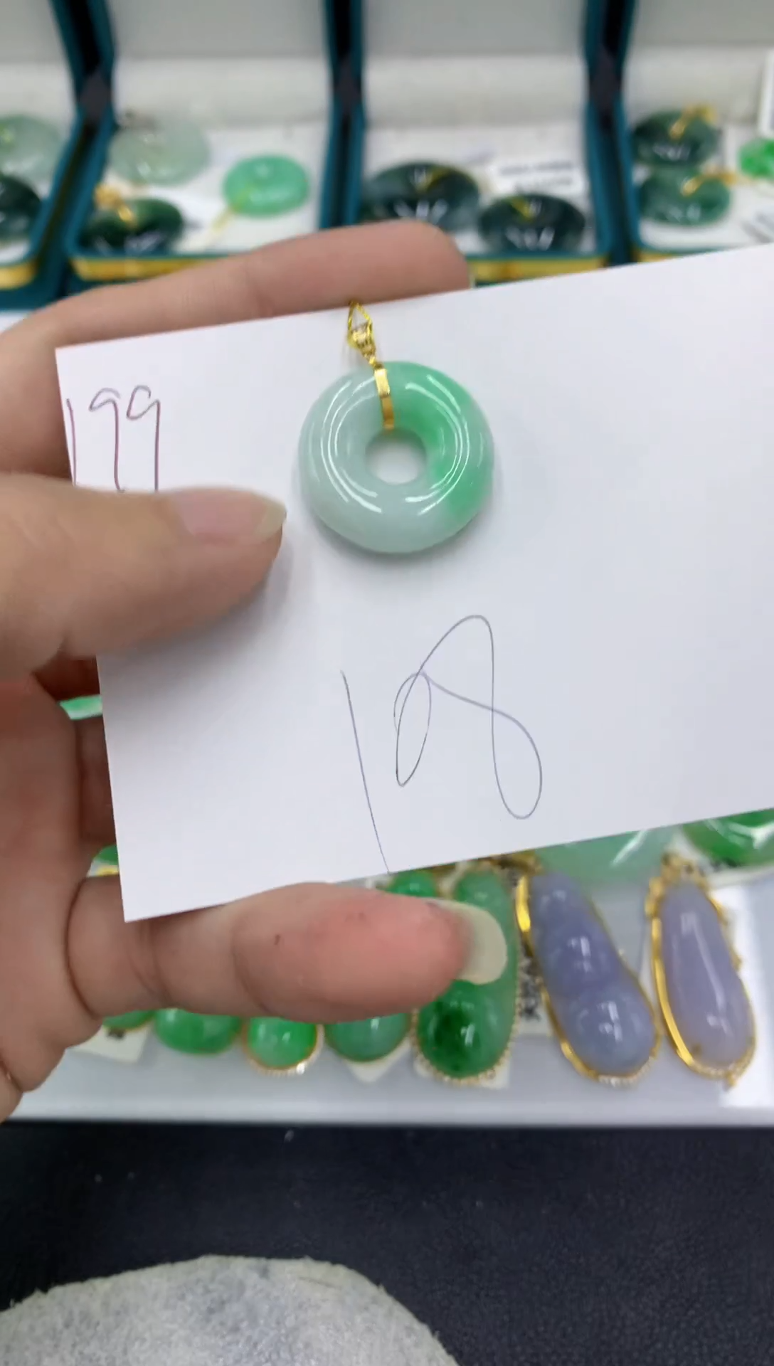 【闪购商品】翡翠颈饰18K金镶嵌翡翠