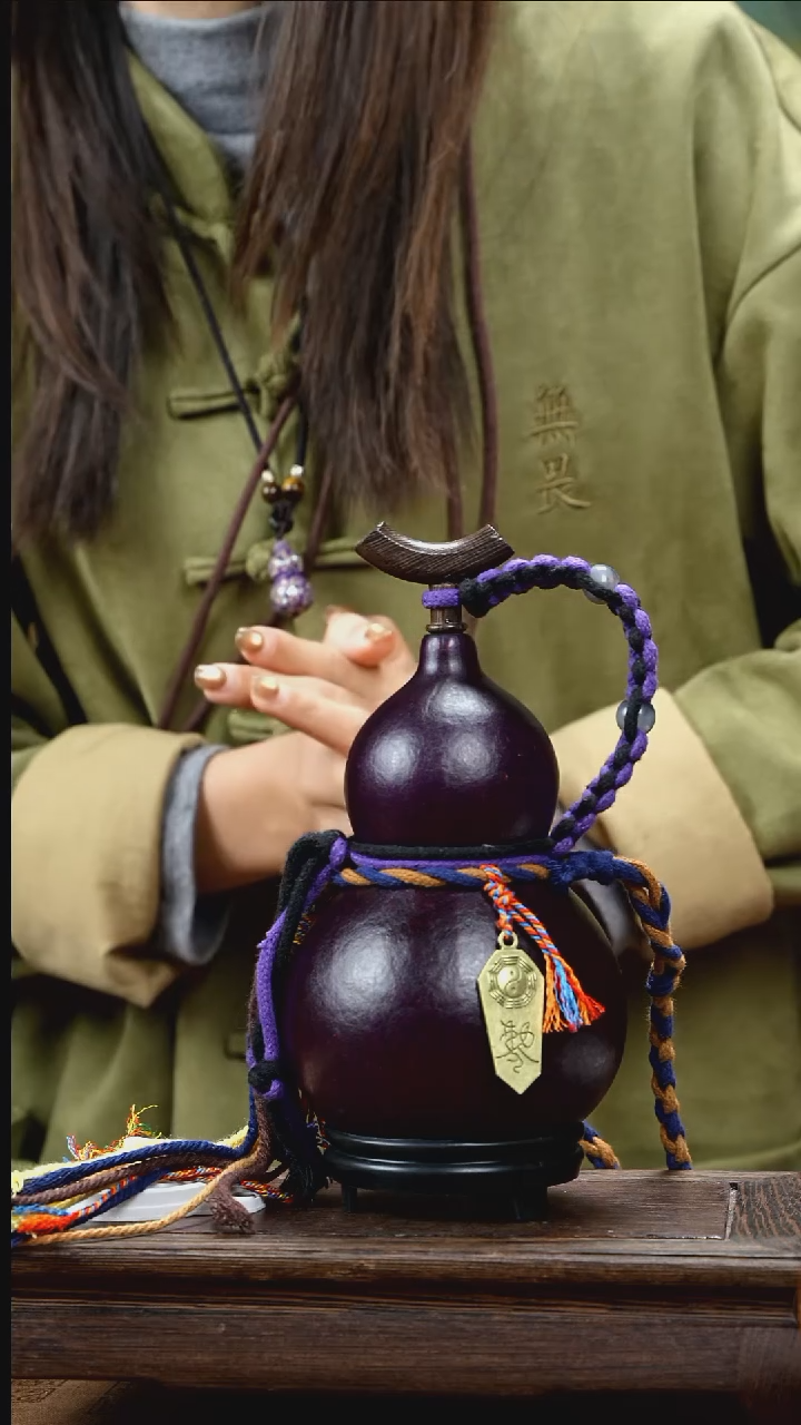 YC032精品藏绳款天然酒葫芦（一物一拍）