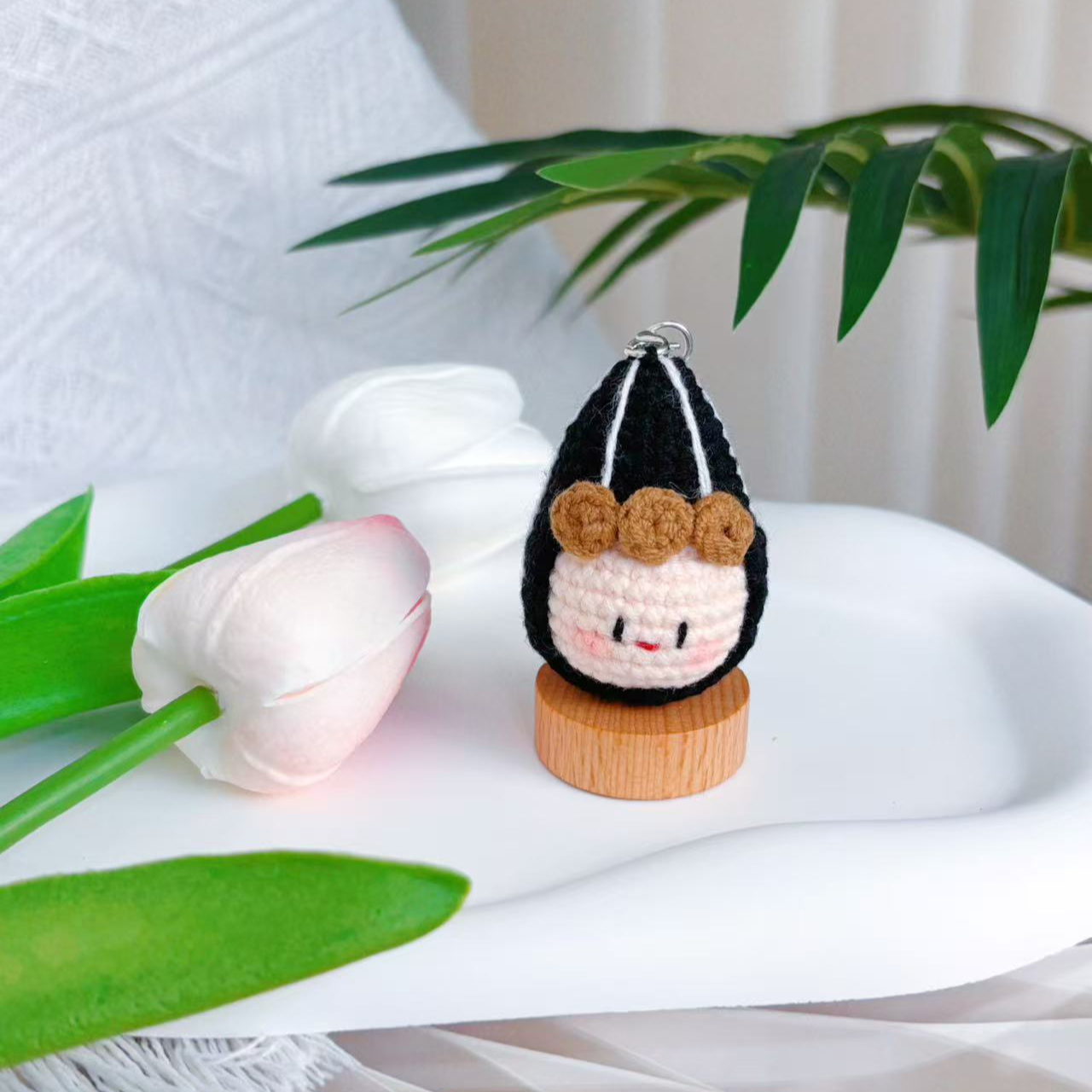 毛线钩织瓜子团子