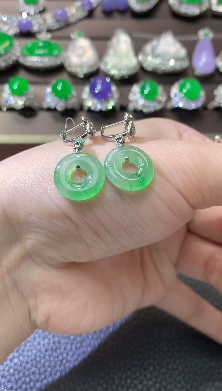 【闪购商品】翡翠耳饰18K金镶嵌C11翡翠