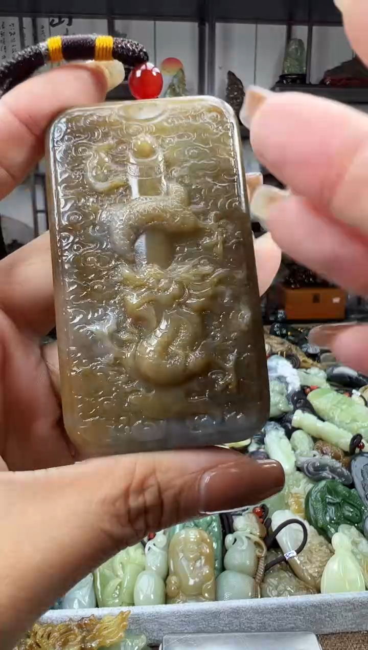 未镶嵌和田玉把件1