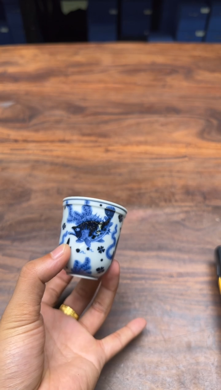 ?****?志纯窑 渔乐图闻香杯
