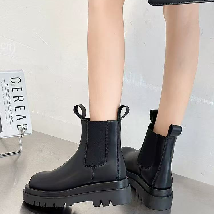 W5922大头马丁靴秋冬英伦风短靴子百搭轻便厚底时尚舒适女靴 薄绒