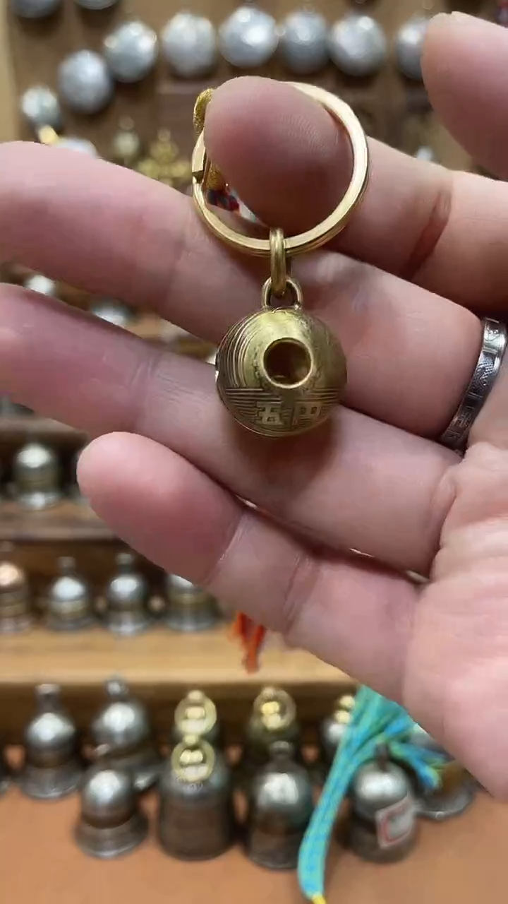 小日子不错的铃铛