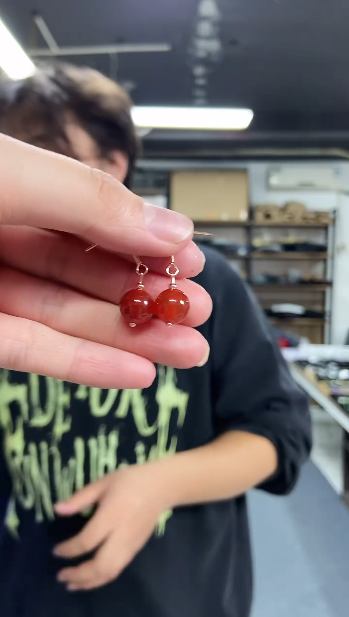 【闪购商品】南红玛瑙耳饰未镶嵌多样性发其一颜色微差