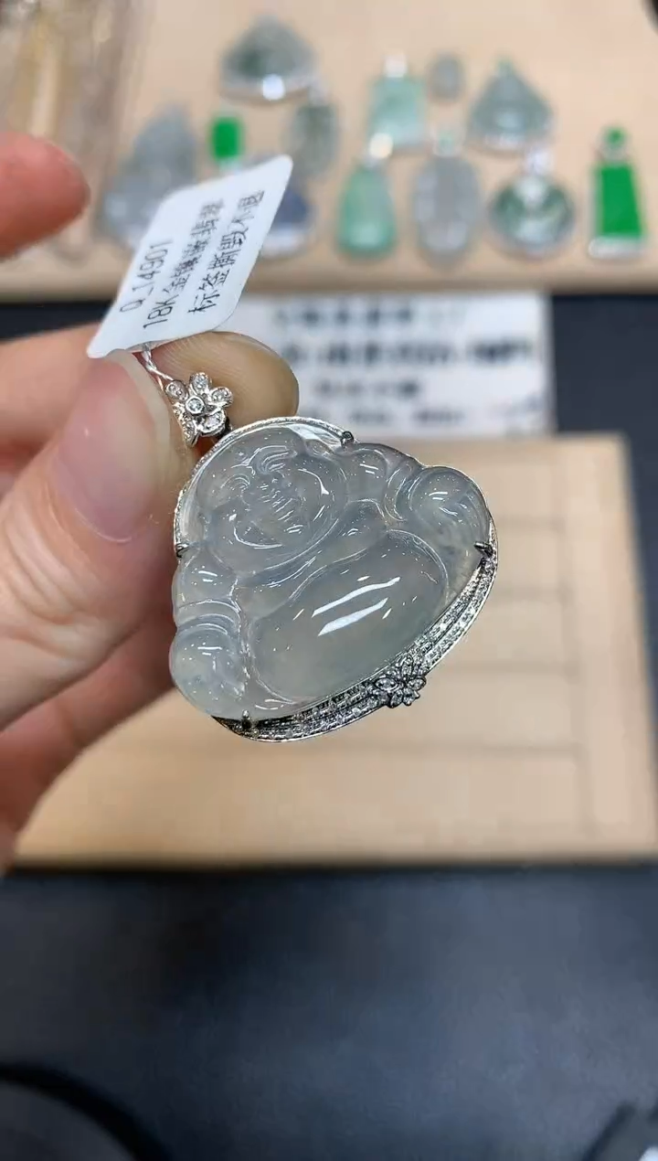 【闪购商品】翡翠颈饰18K金镶嵌佛公【无服务费】多样性发其一