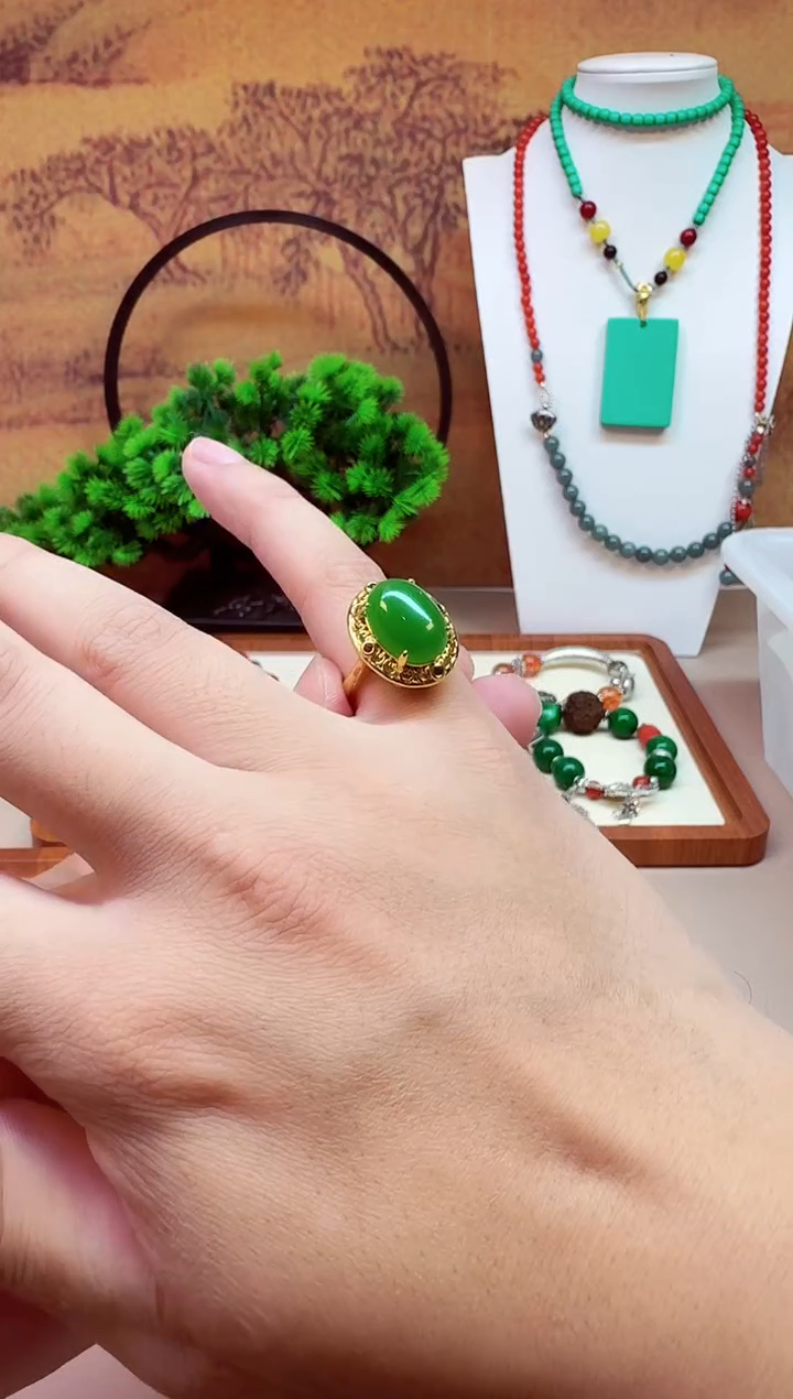 和田玉戒指14K金镶嵌J16