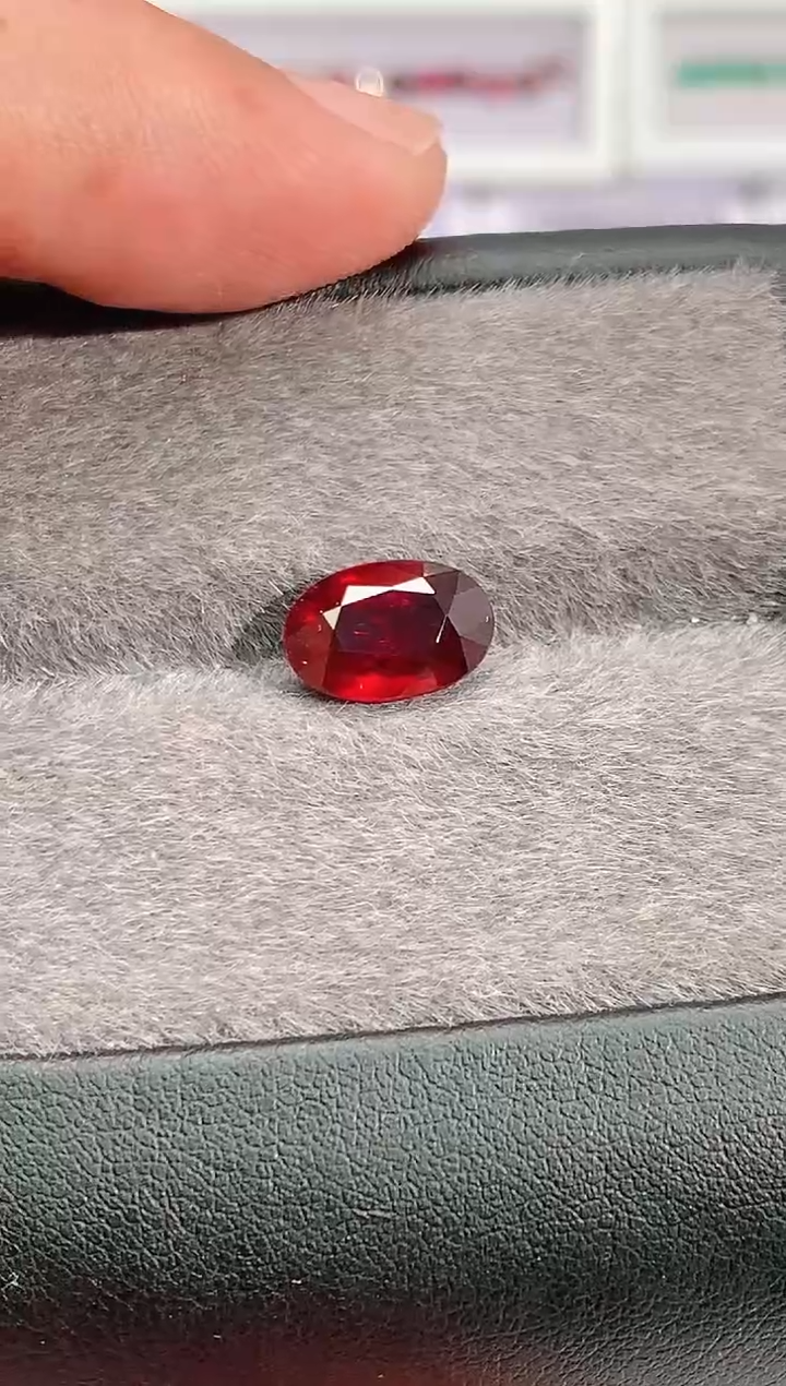 裸石红宝石4.09-240000AIGS无烧莫桑比克鸽血红宝石