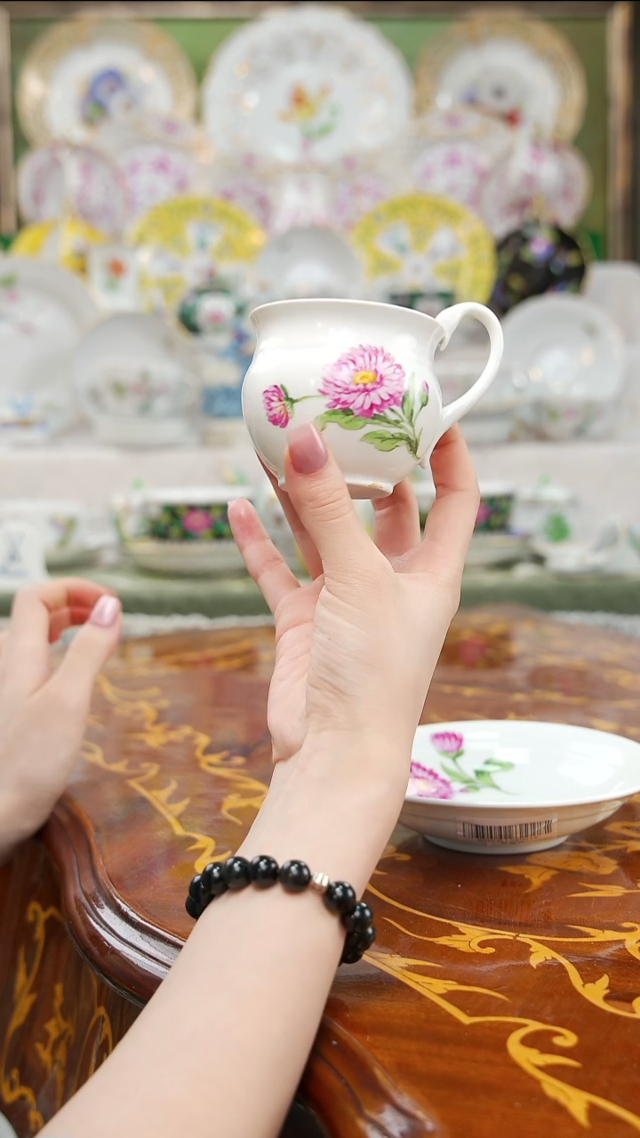 瓷中古瓷器如图所示24