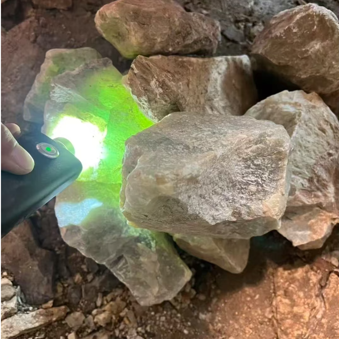 【孙总矿业 】纯天然玉石未镶嵌吊坠多样性发其一万寿牌LX