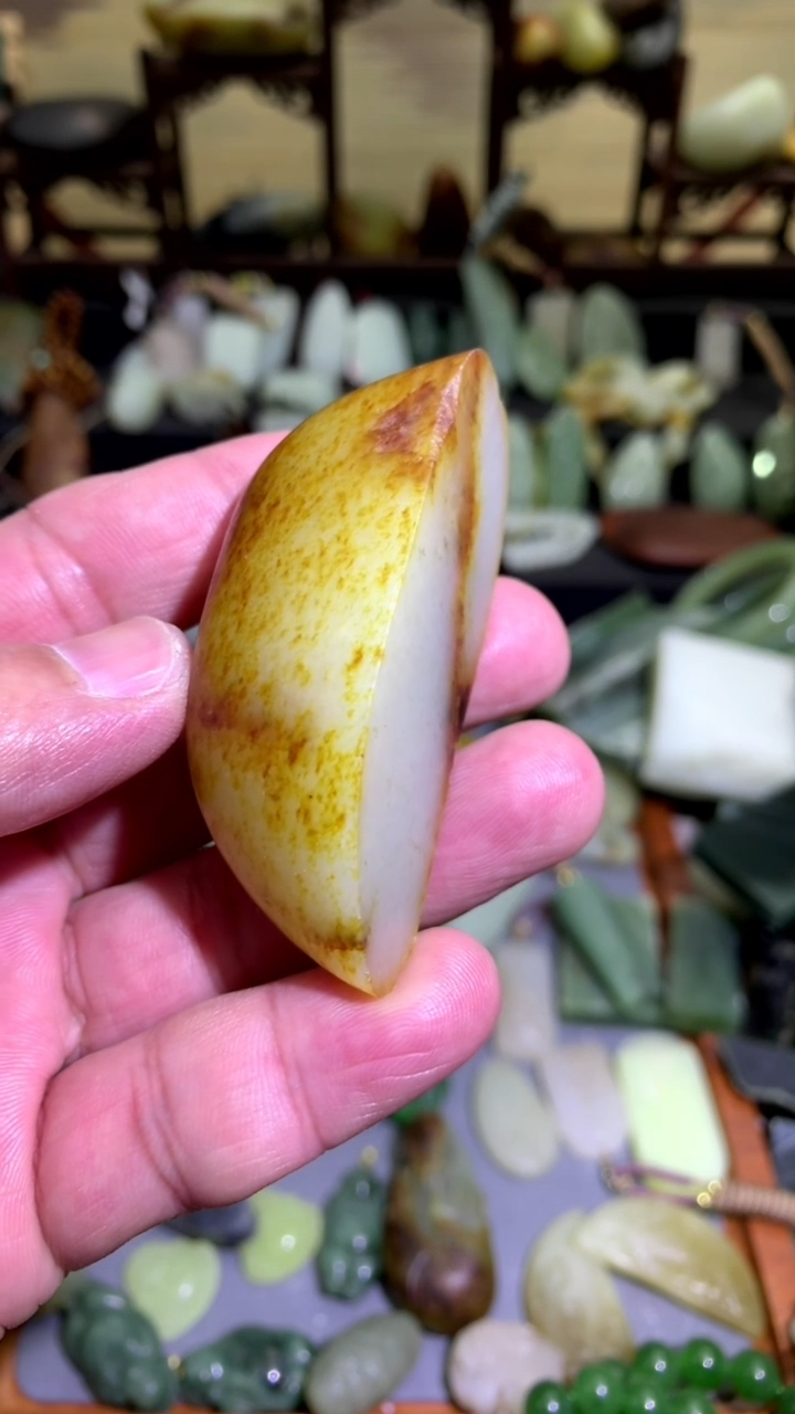 【闪购商品】和田玉颈饰未镶嵌子料切块