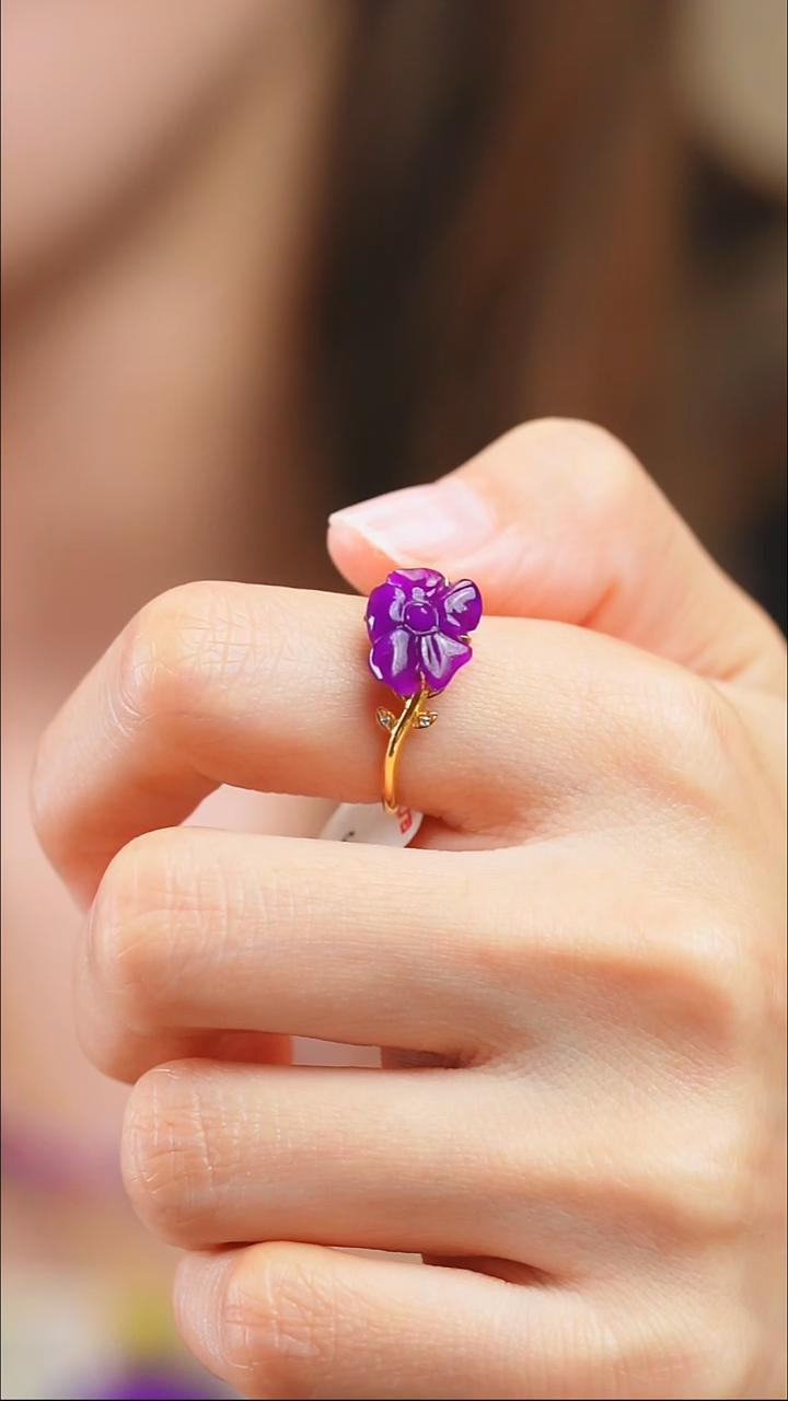 18K金镶嵌苏纪石（舒俱来）戒指84