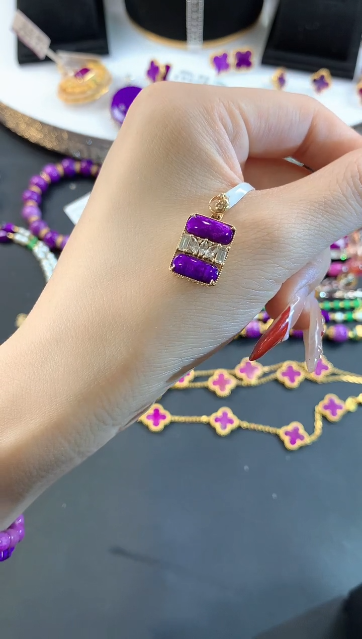 【闪购商品】苏纪石（舒俱来）.18K金镶嵌舒俱来吊坠