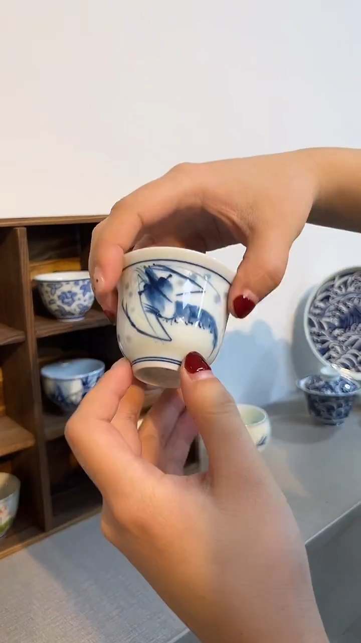 景德镇高温瓷虾客杯