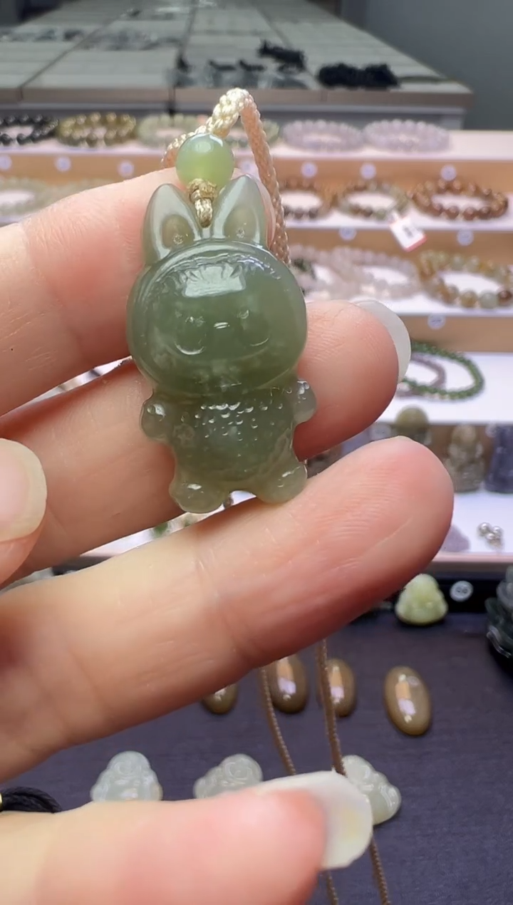 颈饰未镶嵌和田玉68号链接有包容