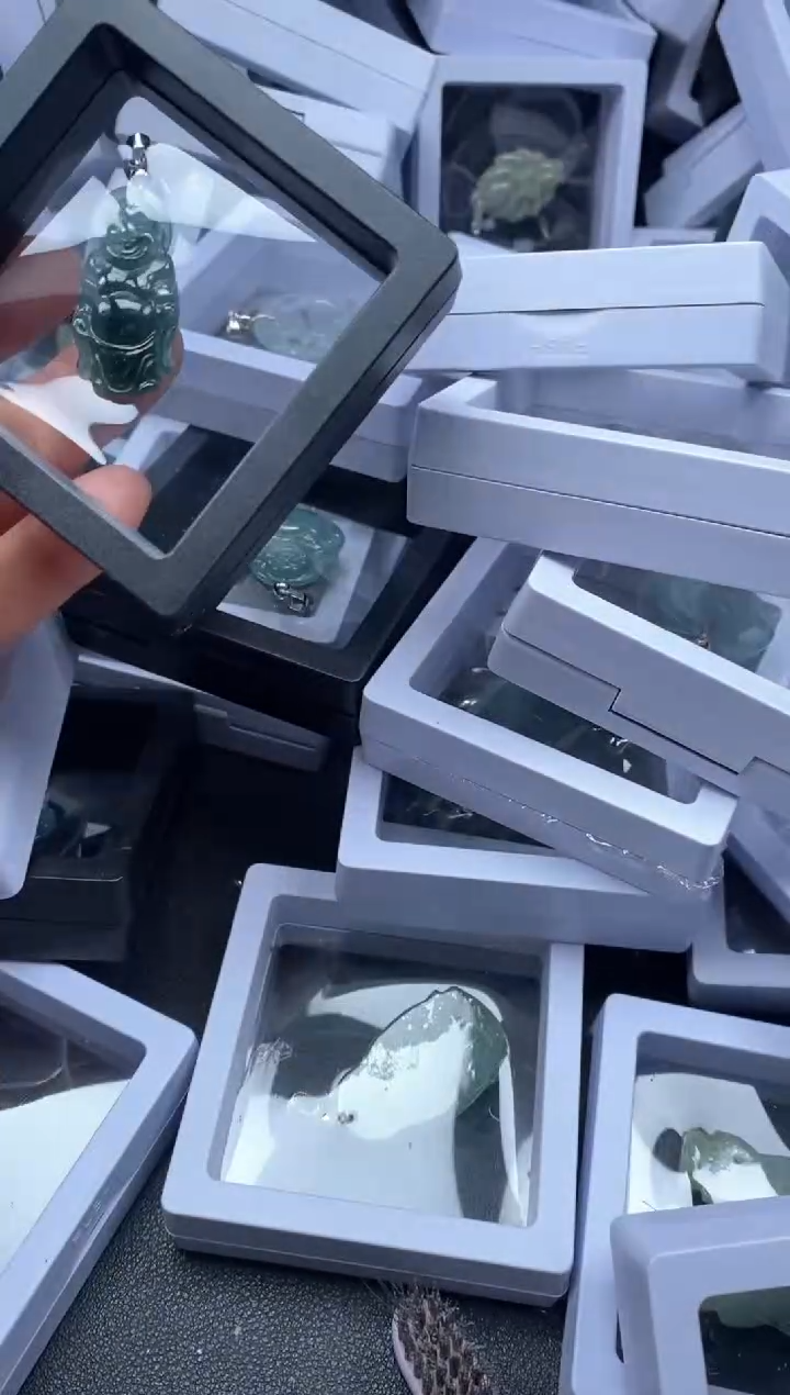 【闪购商品】翡翠吊坠(不含链)未镶嵌39487