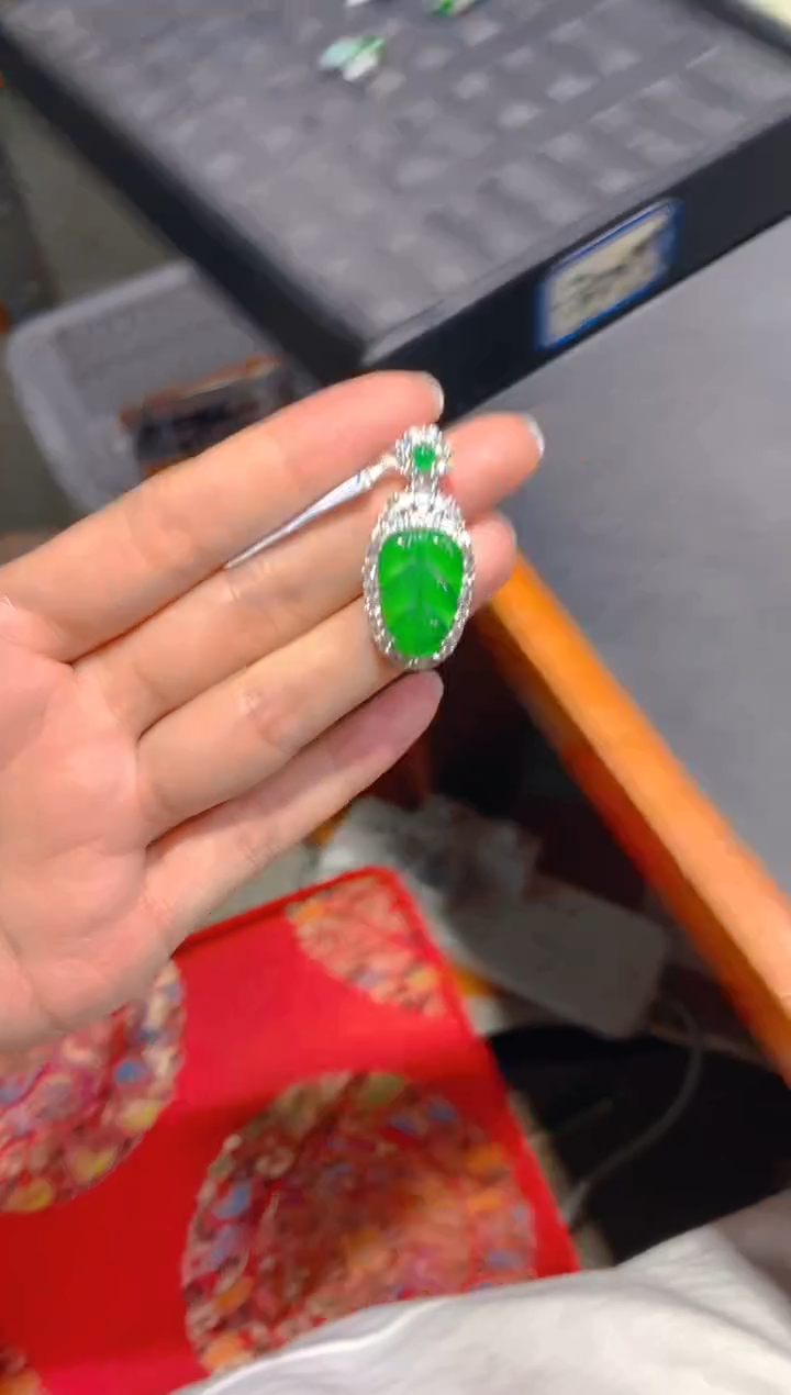 【闪购商品】定制翡翠未镶嵌31多样性发货（发其一）