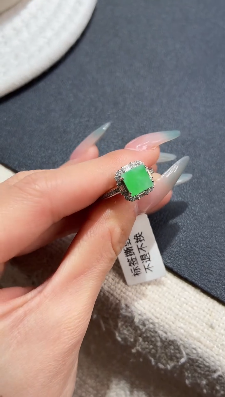 银S925镶嵌戒指翡翠戒指