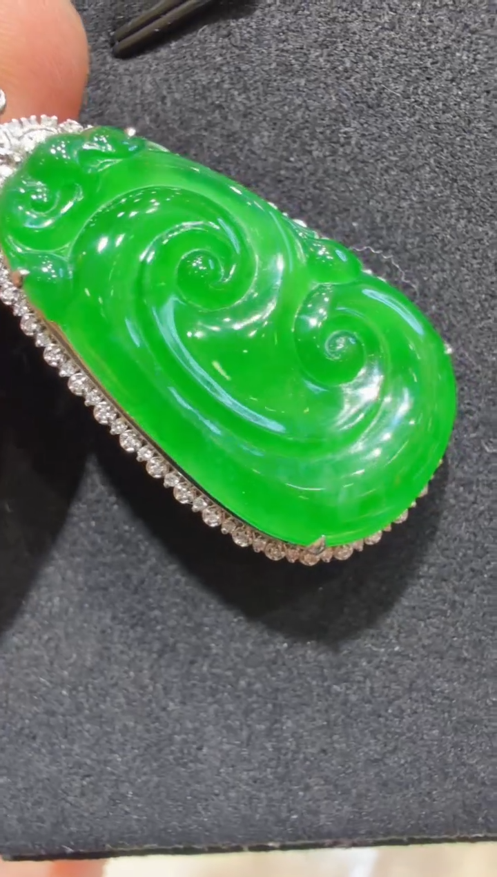 吊坠(不含链)18K金镶嵌翡翠多样性团购发一件