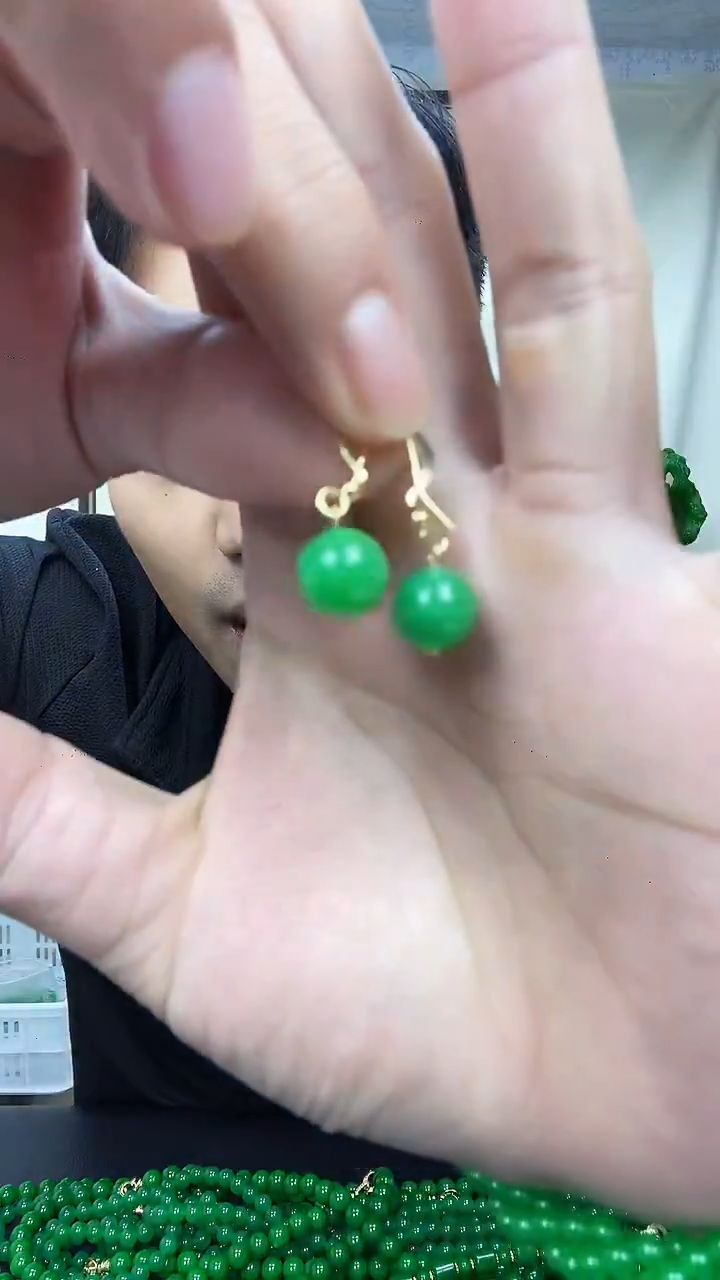 14K金镶嵌翡翠耳饰E01