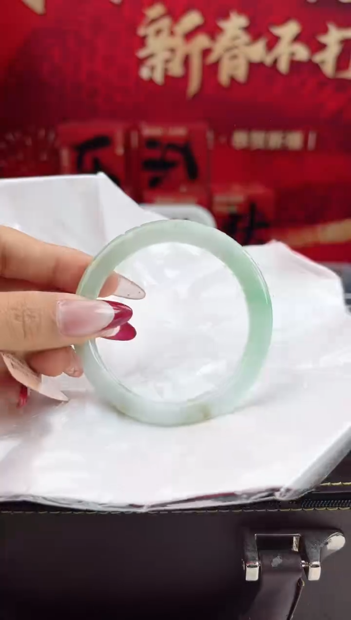 【闪购商品】翡翠手镯未镶嵌15翡翠手镯（微瑕）