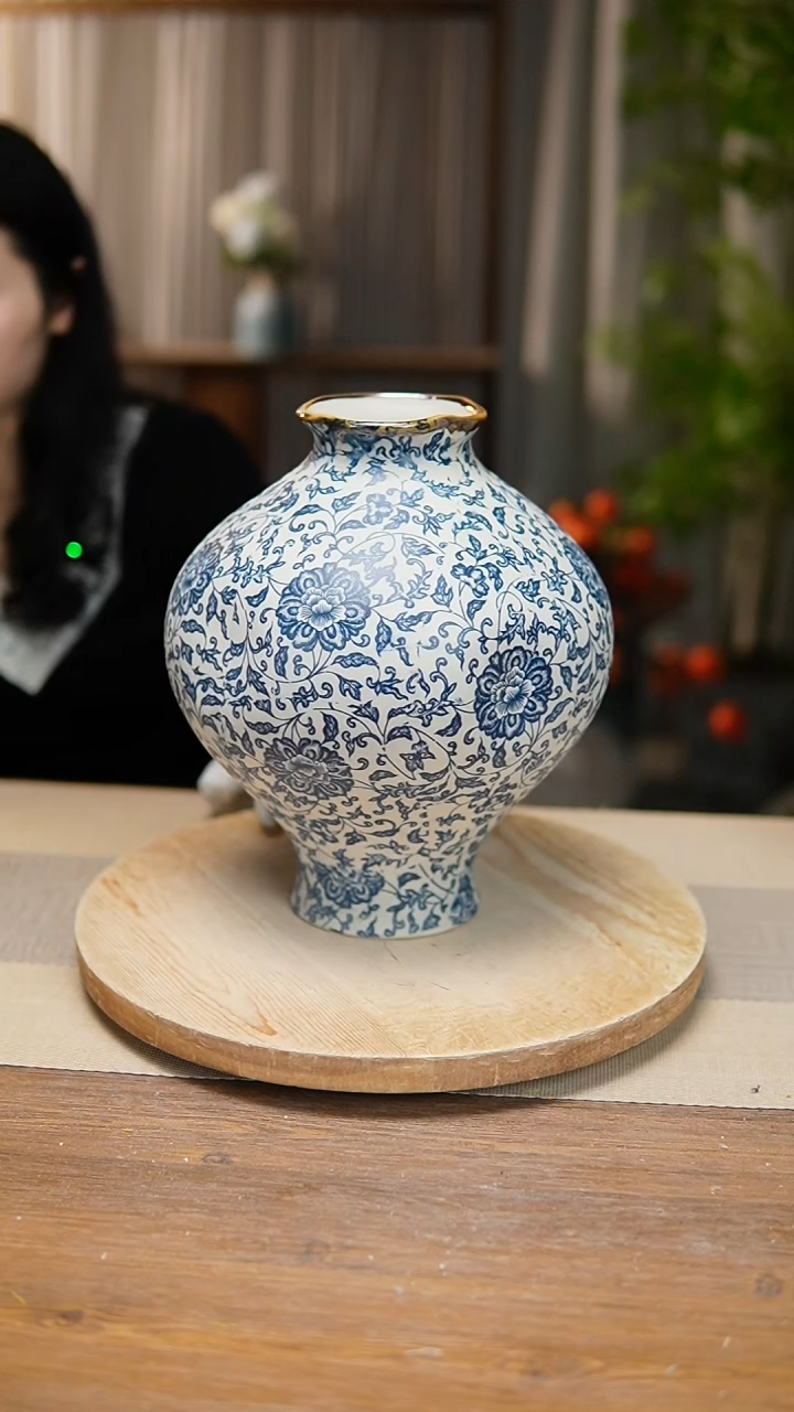 【闪购商品】陶瓷 花器青花瓷缠枝莲灯笼