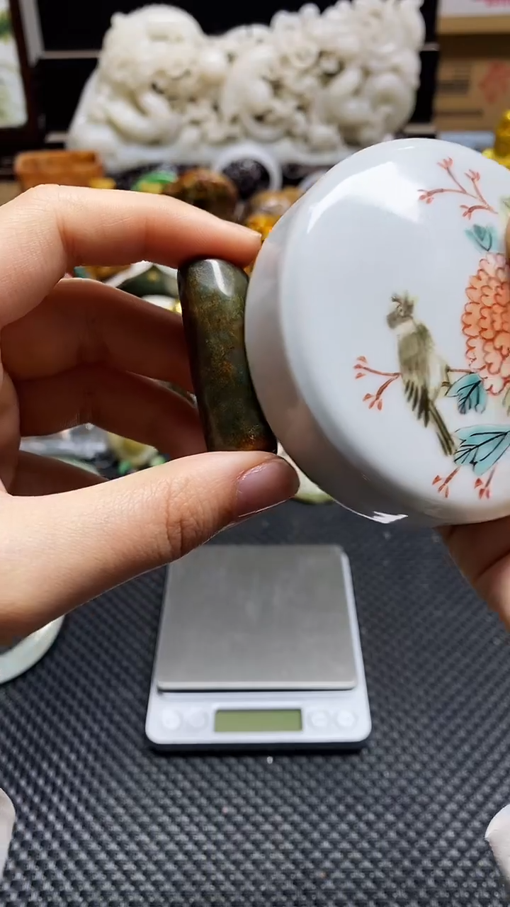 【闪购商品】瓷片瓷片瓷器 摆件1个