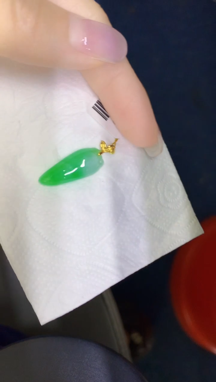 颈饰18K金镶嵌翡翠缅甸天然翡翠A货