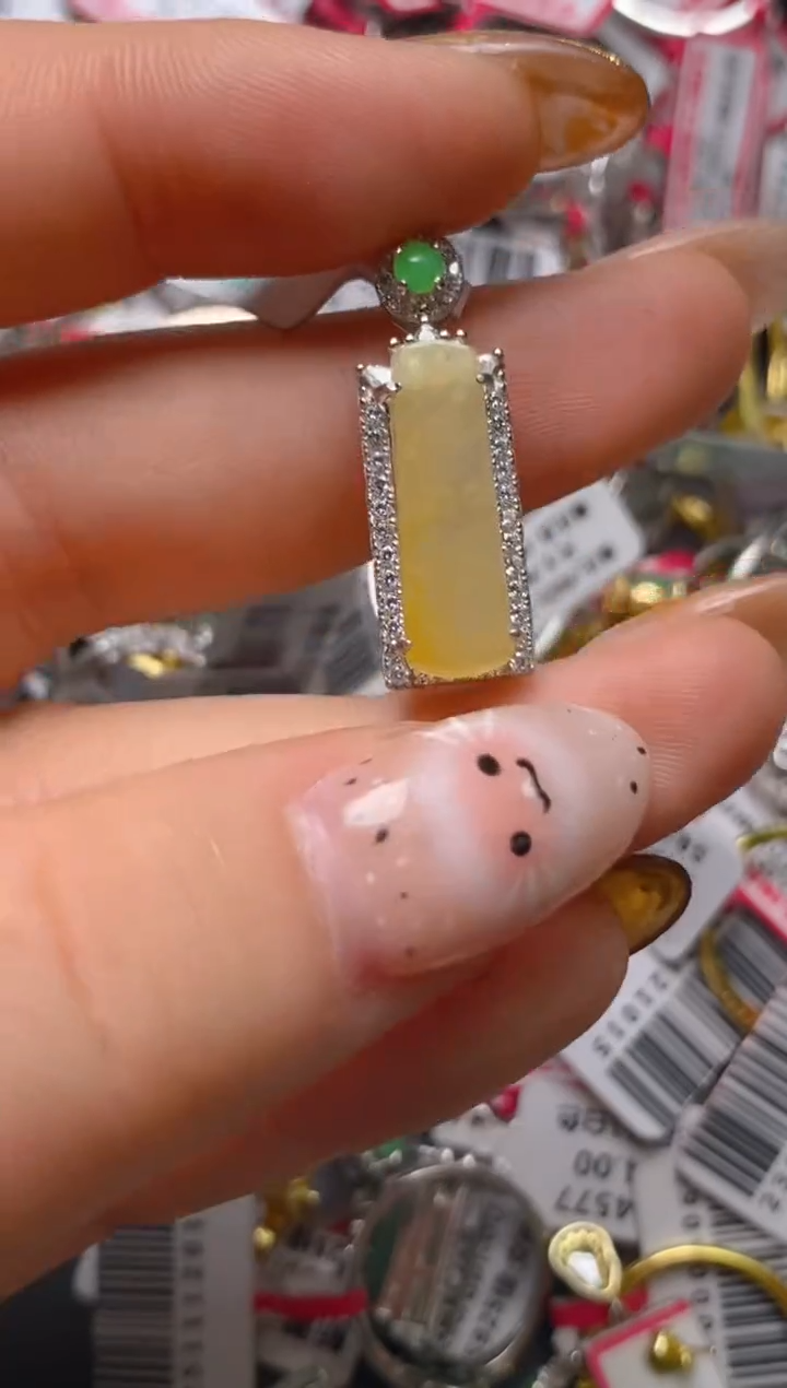 银S925镶嵌戒指翡翠百内无证书