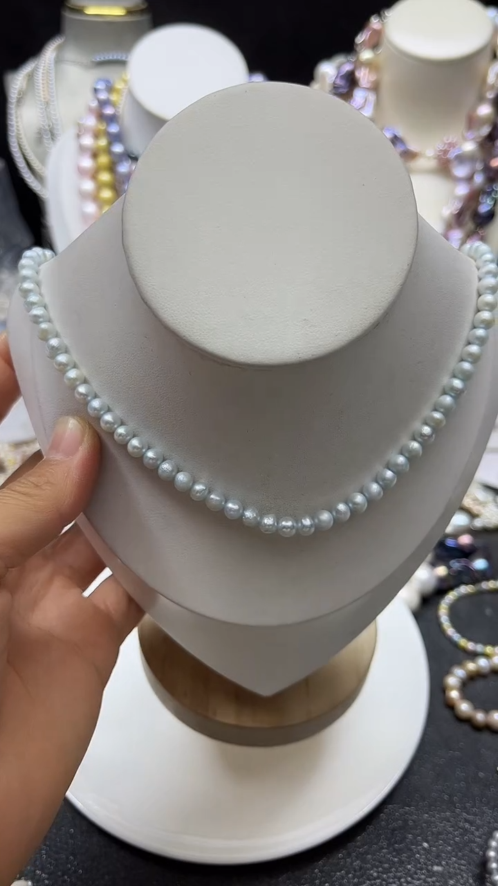 颈饰未镶嵌淡水珍珠多人