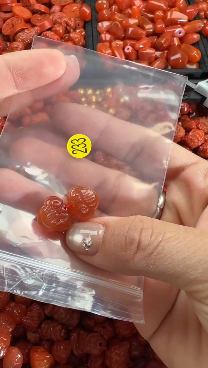 【闪购商品】南红玛瑙颈饰未镶嵌1