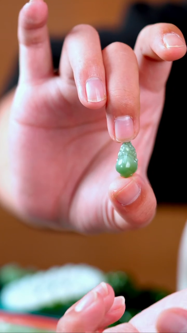 吊坠(不含链)未镶嵌和田玉（碧玉）猫眼貔貅