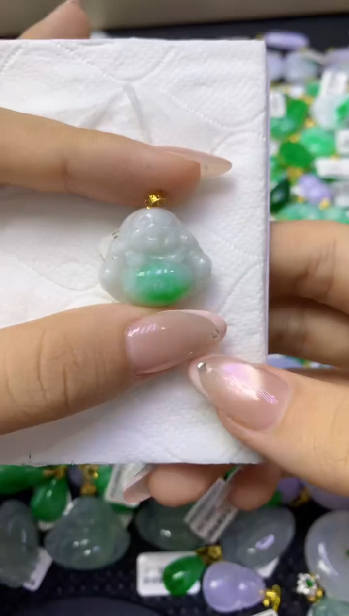 颈饰18K金镶嵌翡翠天然缅甸翡翠A货