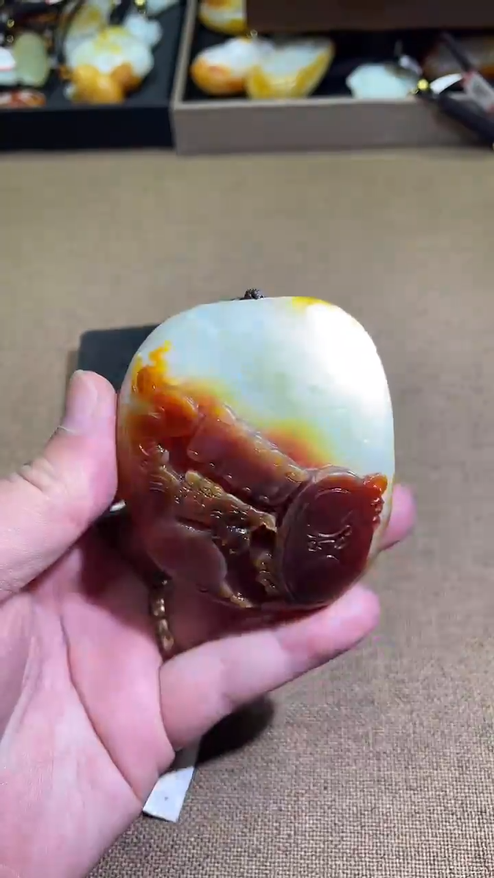 颈饰未镶嵌和田玉12.25