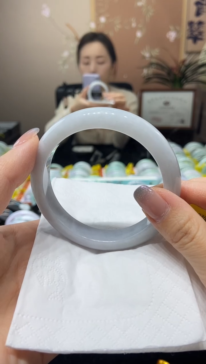 【闪购商品】翡翠手镯未镶嵌62.4圈口