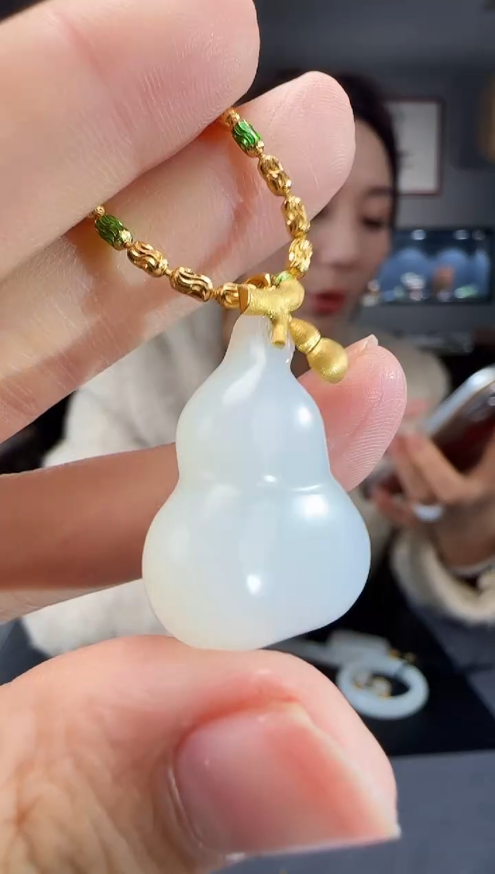 【闪购商品】和田玉吊坠(不含链)18K金镶嵌1