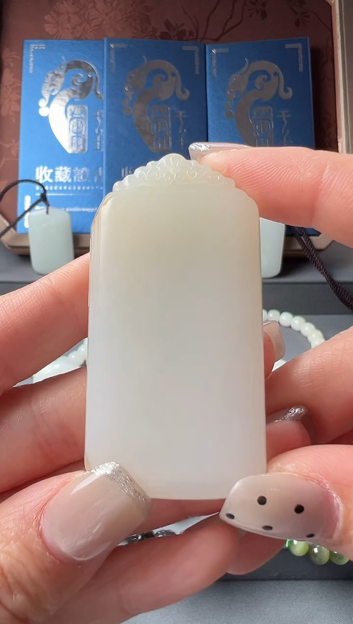 【闪购商品】和田玉吊坠(不含链)未镶嵌俄籽花头无事牌JPSZB500026
