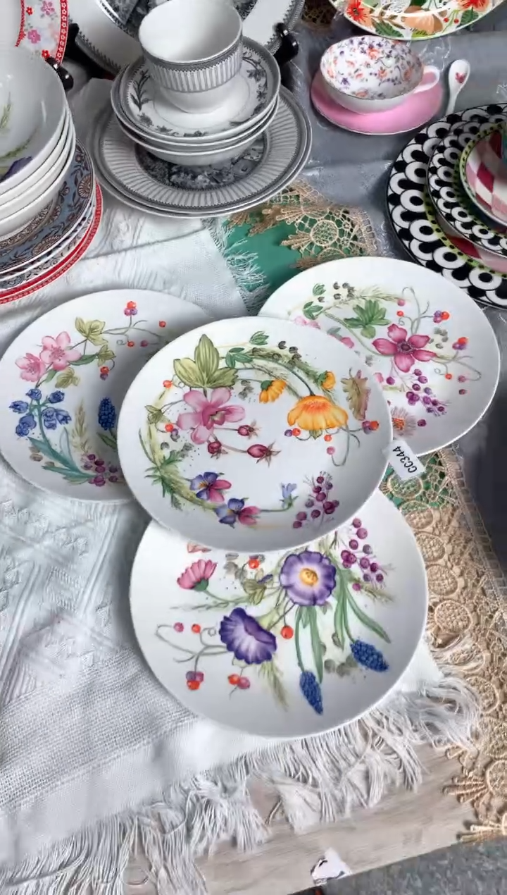 【闪购商品】瓷片陶瓷原单CC345餐具4个+礼盒