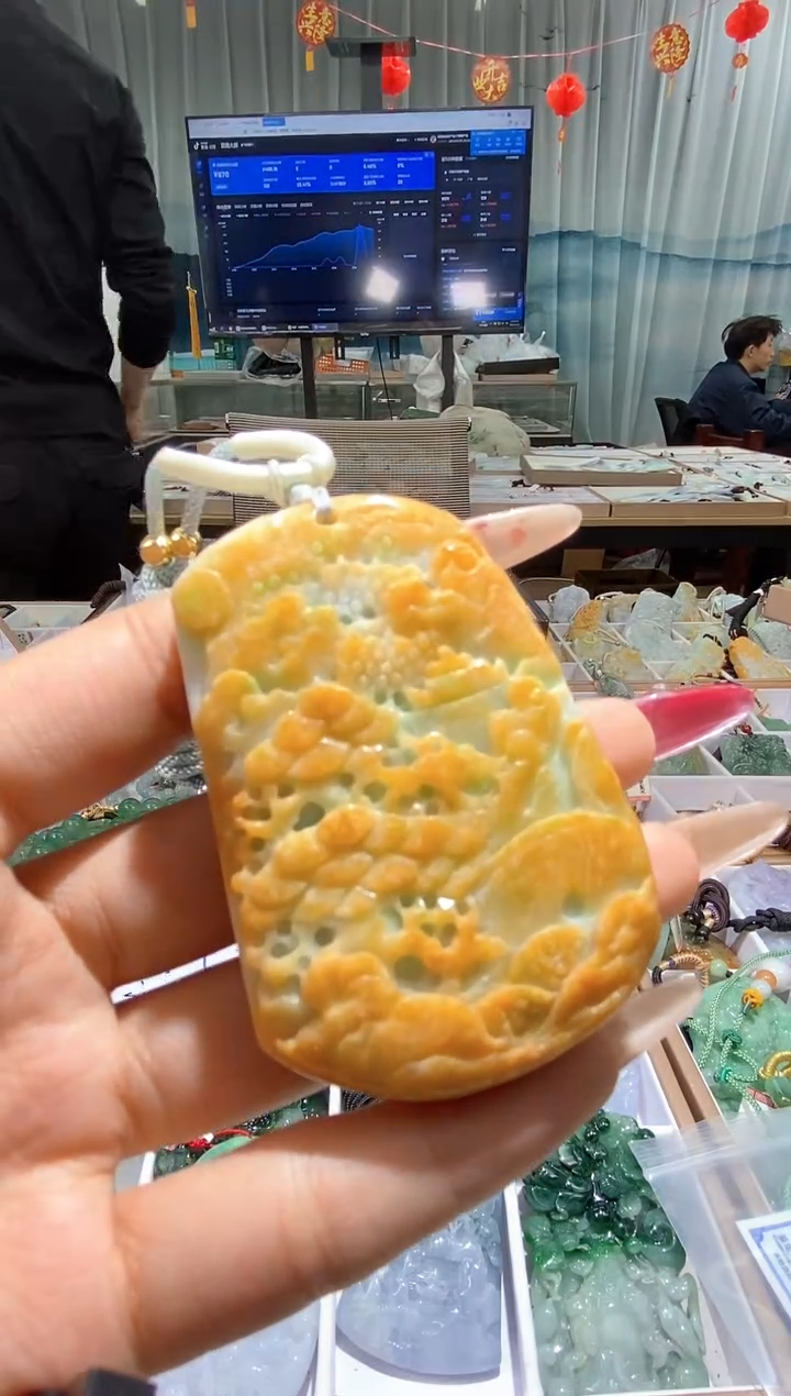 【闪购商品】翡翠颈饰未镶嵌天然缅甸翡翠A货未镶嵌