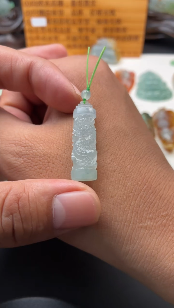 未镶嵌定制翡翠翡翠