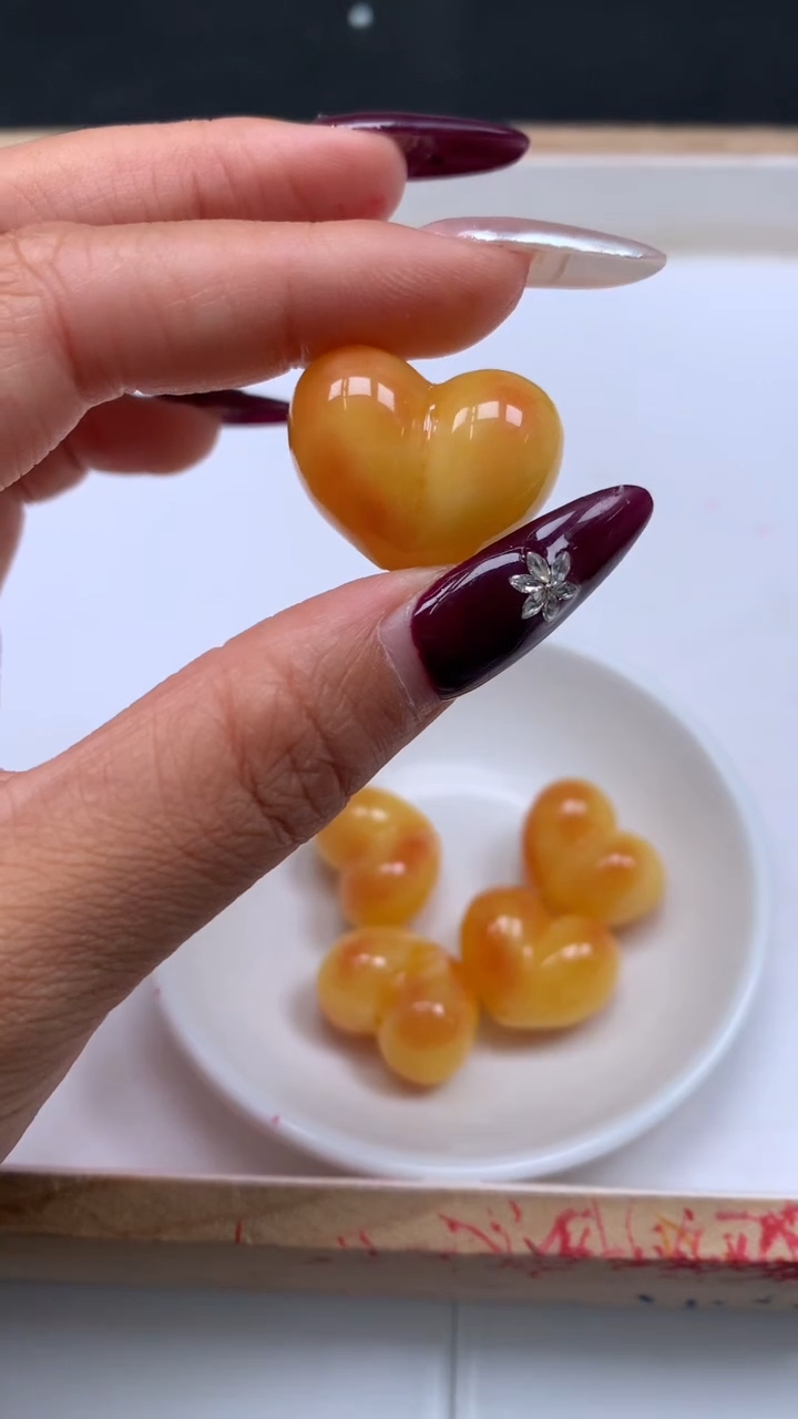 裸石蜜蜡未镶嵌E821 蜜蜡 屁桃18*15+*23mm1个5.8元