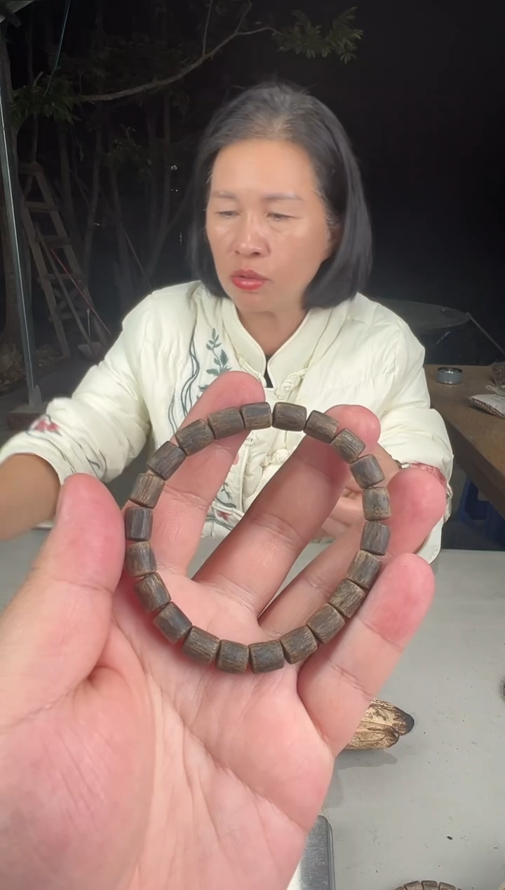 沉香沉香碎屑张勺子沉水桶珠单圈9克+多样性发1