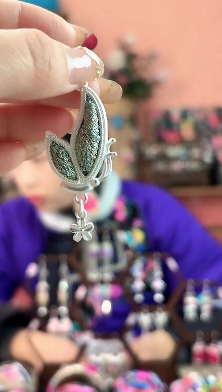 艺枝独绣手工饰品52