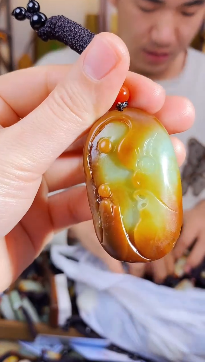 【闪购商品】和田玉颈饰未镶嵌1