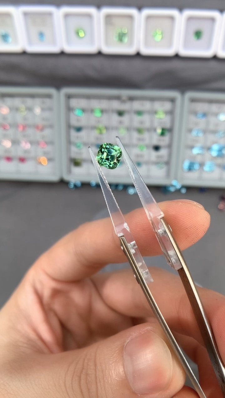 【闪购商品】定制碧玺裸石未镶嵌1.65ct.