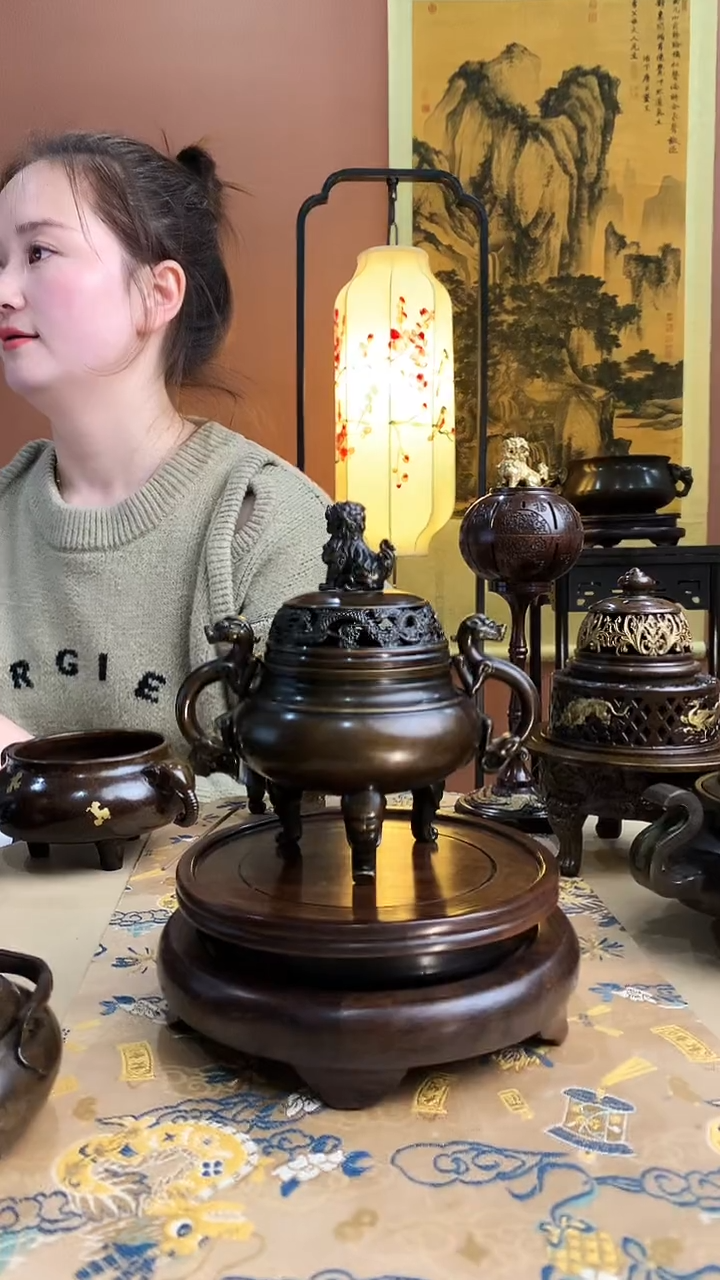 苏工黄铜帝王炉熏香炉7