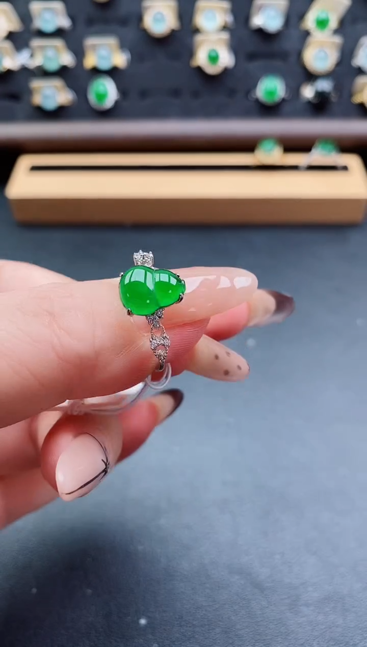 银S925镶嵌戒指翡翠1