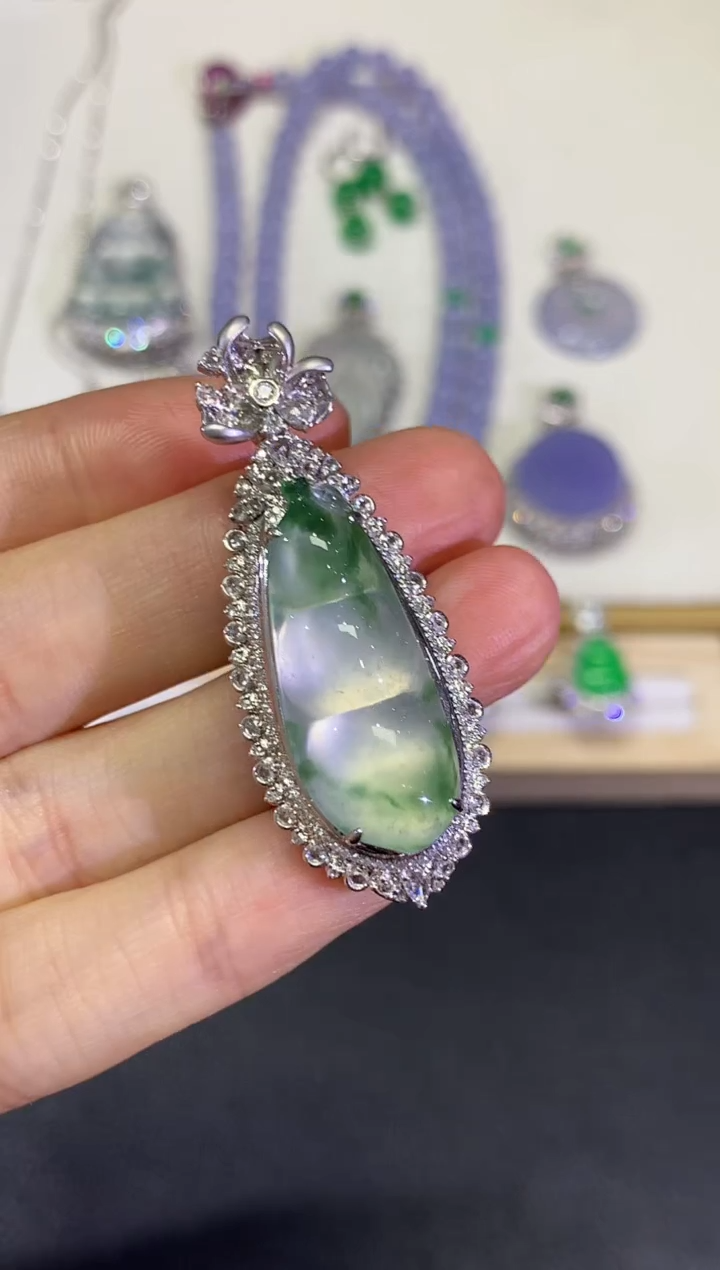 【闪购商品】翡翠颈饰18K金镶嵌团购33