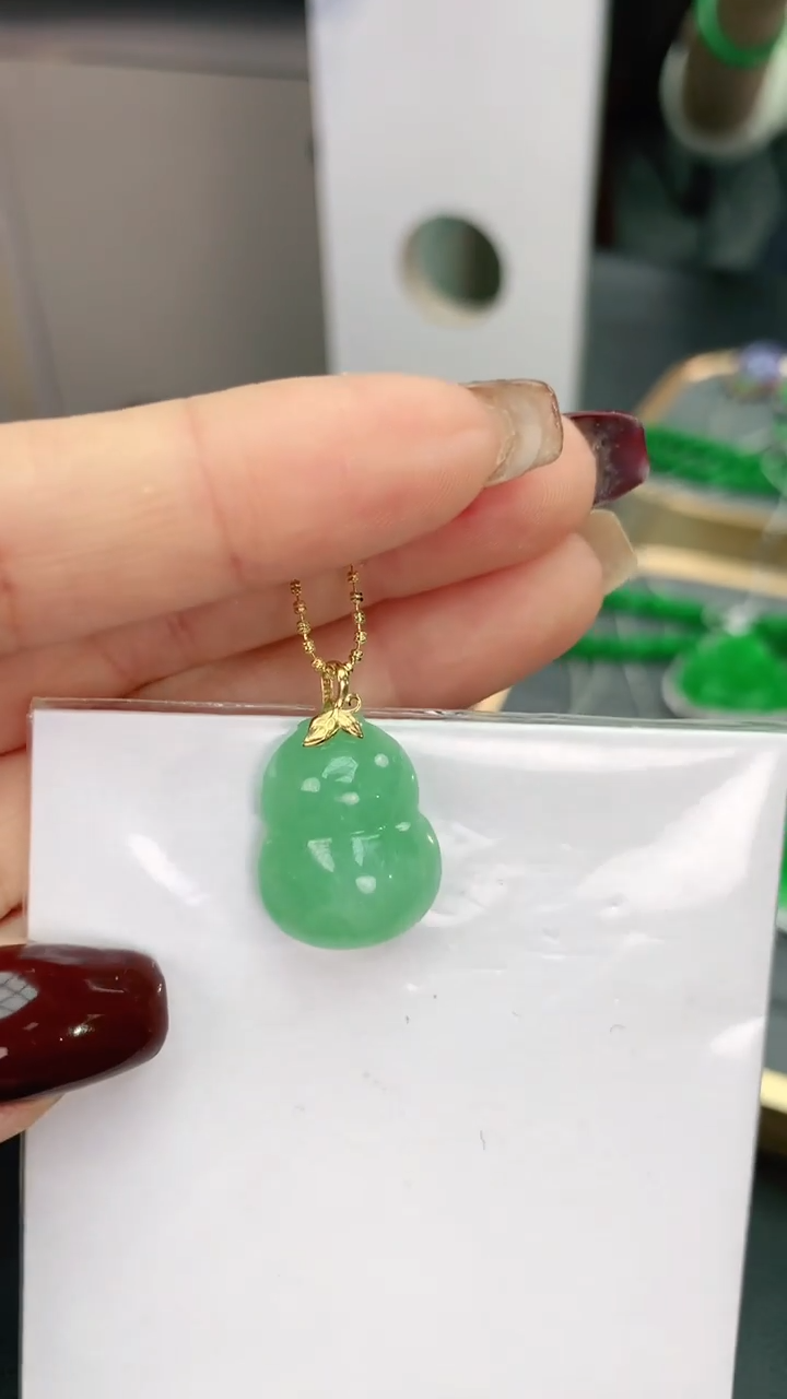 【闪购商品】翡翠颈饰18K金镶嵌赠礼盒证书